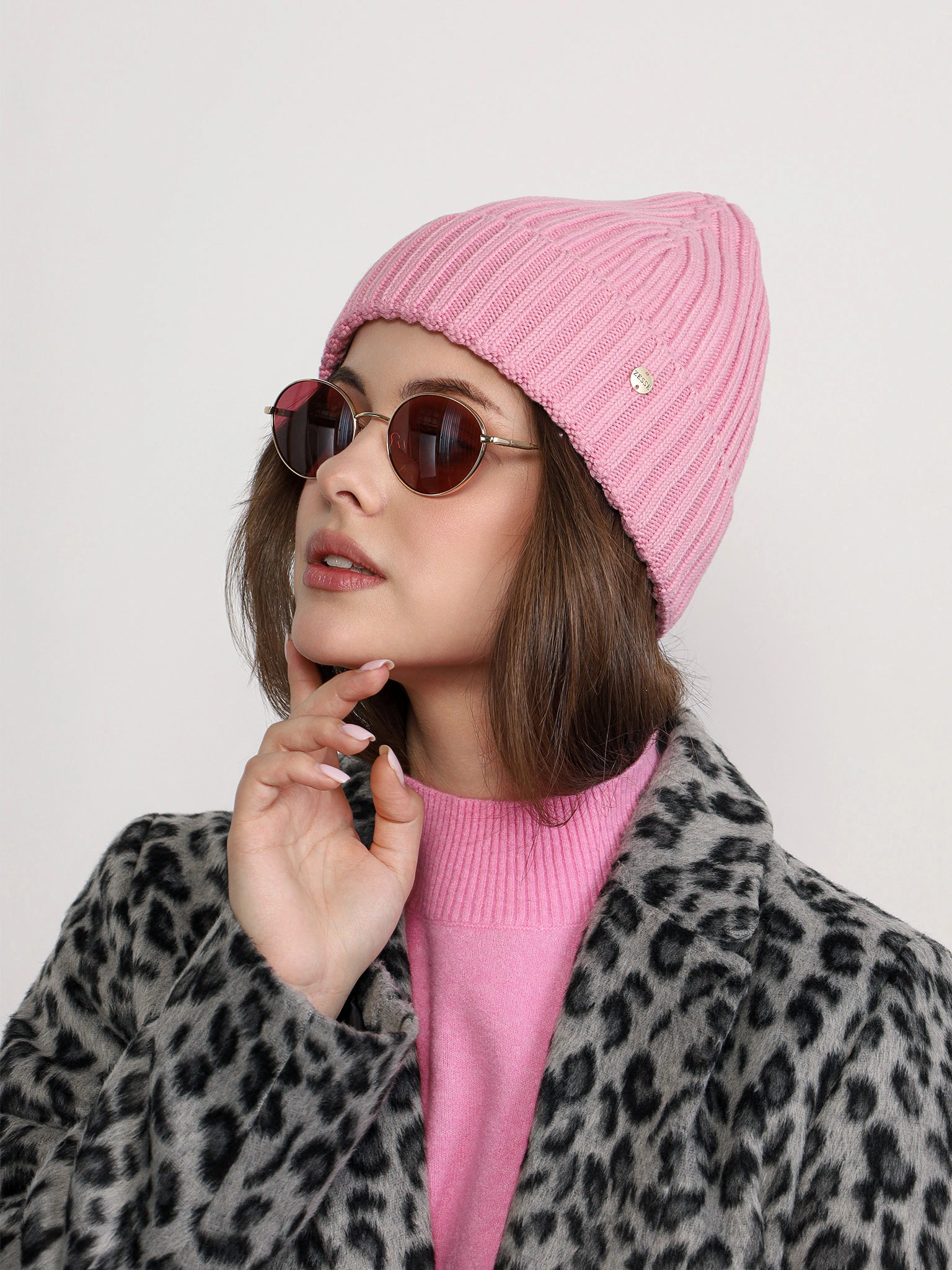 Шапка-бини из смесовой вискозы с отворотом на подкладе в ассортименте